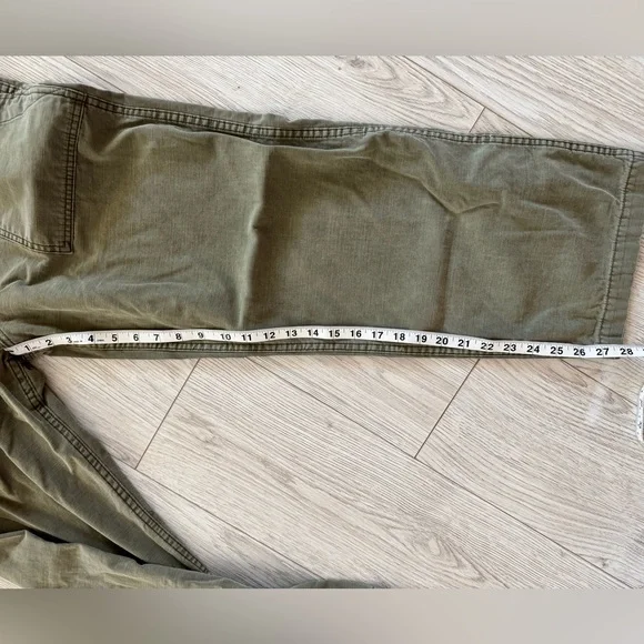 Imogene + Willie Blake Military Trouser in olive - Picture 13 of 15